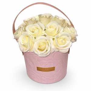 Ροζ Δερμάτινη Καπελιέρα με Soap Roses Λευκά